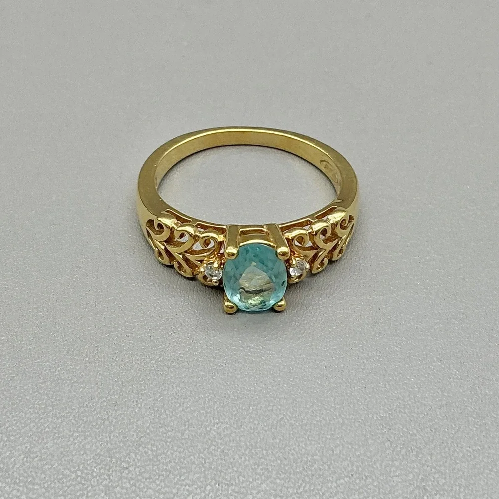 Vintage Avon Ring Gold Tone Blue Crystal Filigree Statement Ring Size 9
